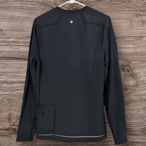 lululemon athletica Other - Lululemon Men Black Long Sleeve Athletic Top.Size Medium